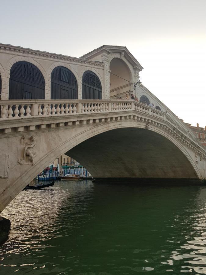 golden place Venedig Exterior foto